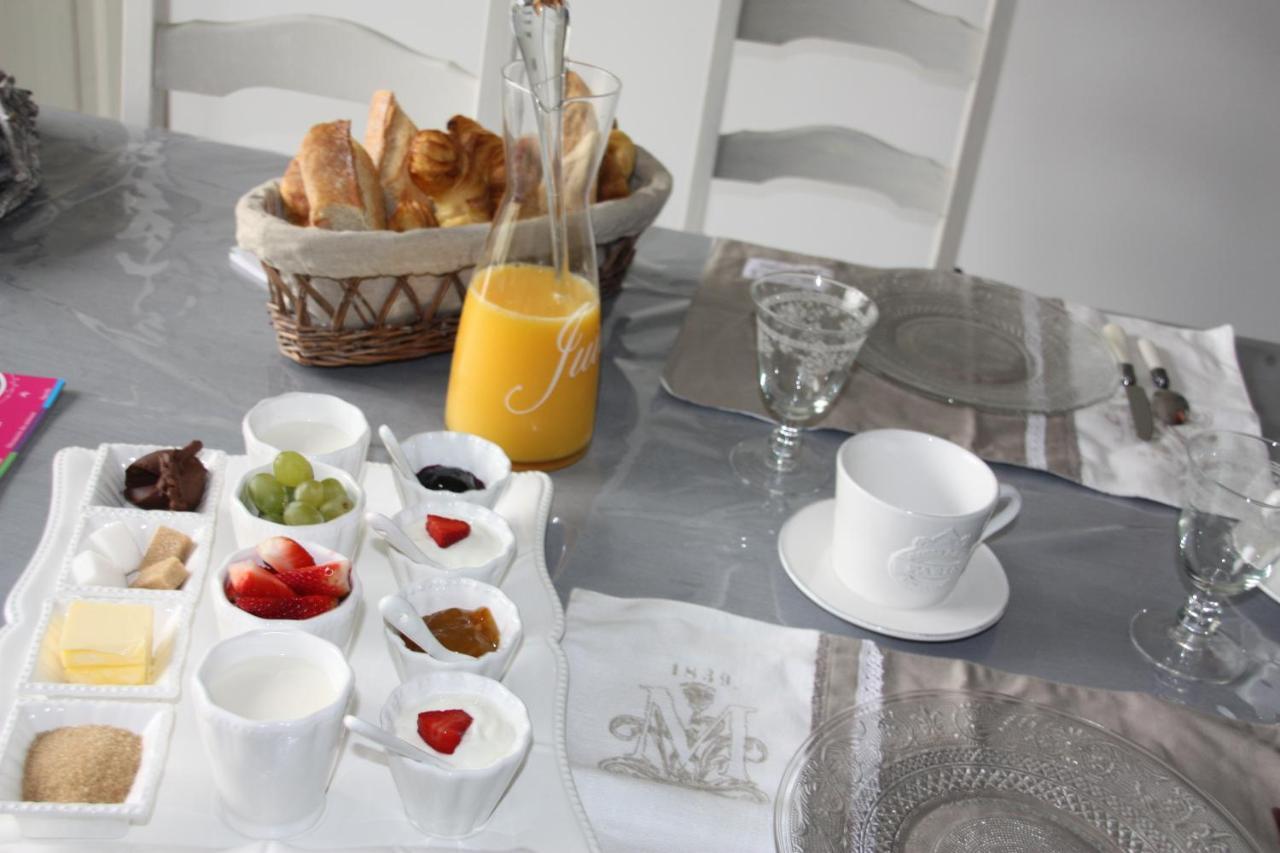 Comme Un Reve Bed and Breakfast Doignies Esterno foto